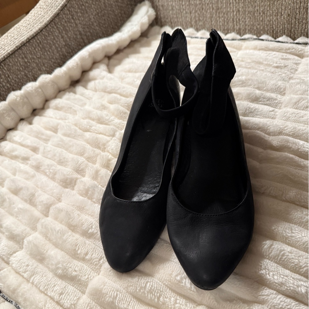 Eileen Fisher Elegant Black Women's Shoes 7.5 M